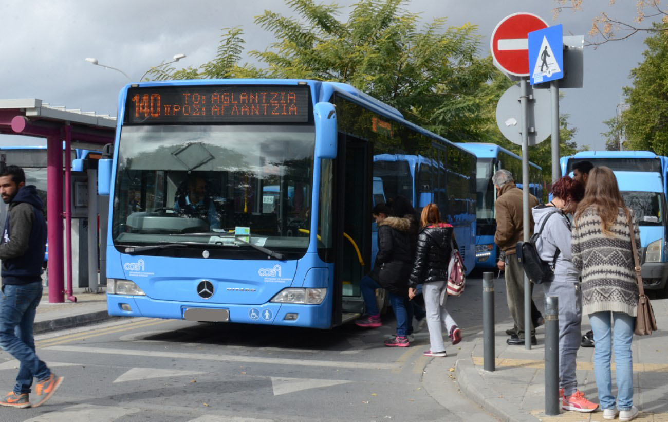 ΛΑΡΝΑΚΑ: Κινδυνεύουν ζωές μαθητών στα σχολικά λεωφορεία – Ευθύνες υπουργείων 